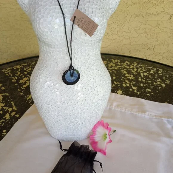 onyx and howlite necklace - Picture 2 of 13